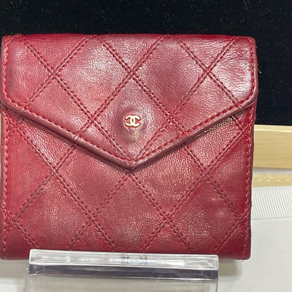 Chanel Quilted Flap card/ coin holder in Red Lambskin leather, intact sticker. - Picture 7 of 14